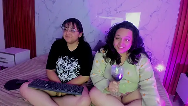 genesis y moon online show from 06/21/26, 03:31