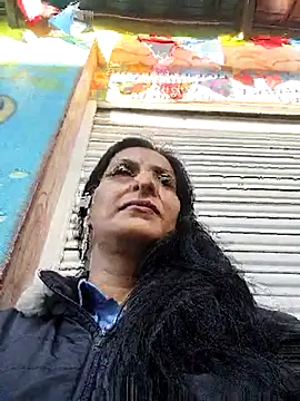 ALEJANDRA  28 online show from 07/06/26, 12:46