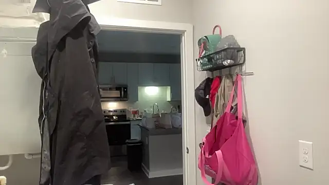 maddiliz online show from 10/27/25, 05:06