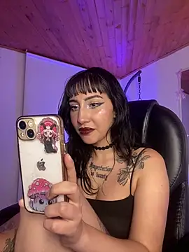 Zaira pink online show from 06/02/26, 04:03