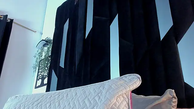 Justin WhiteJS online show from 07/08/26, 02:54
