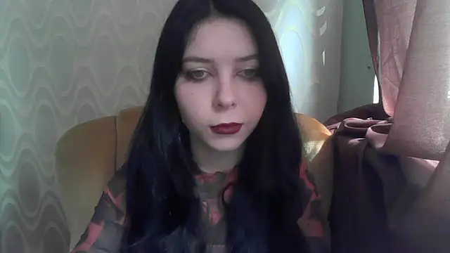 Snapshot of RileyTight chatting on 06/18/26, 08:25 RileyTight online show from 06/18/26, 08:25