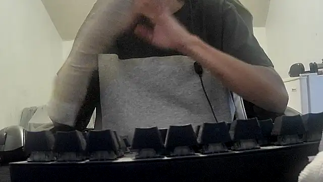 zigzog  online show from 07/07/26, 01:30