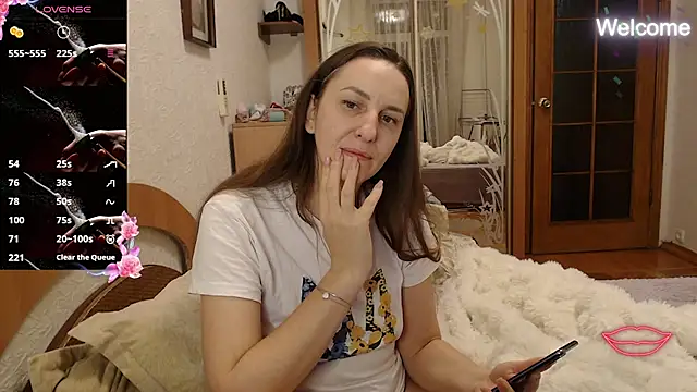 Yevgeshka-Milashka online show from 12/18/25, 04:07