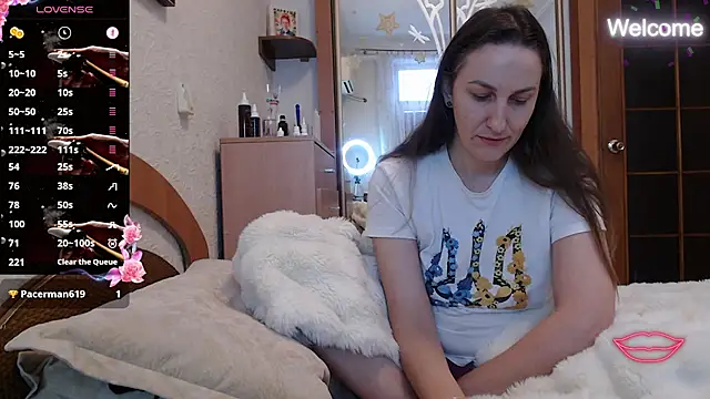 Snapshot of Yevgeshka-Milashka chatting on 01/18/26, 06:28 Yevgeshka-Milashka online show from 01/18/26, 06:28