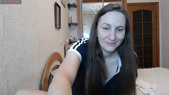 Snapshot of Yevgeshka-Milashka chatting on 02/26/26, 04:33 Yevgeshka-Milashka online show from 02/26/26, 04:33