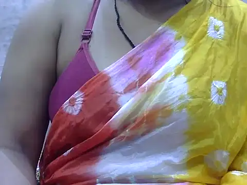 Snapshot of hey_darling_ chatting on 06/14/26, 12:52 hey darling online show from 06/14/26, 12:52