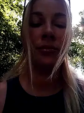 evil kitty online show from 06/18/26, 06:35