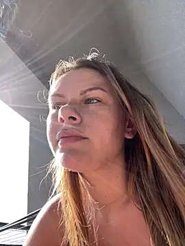 MonoGirl online show from 06/26/26, 07:35