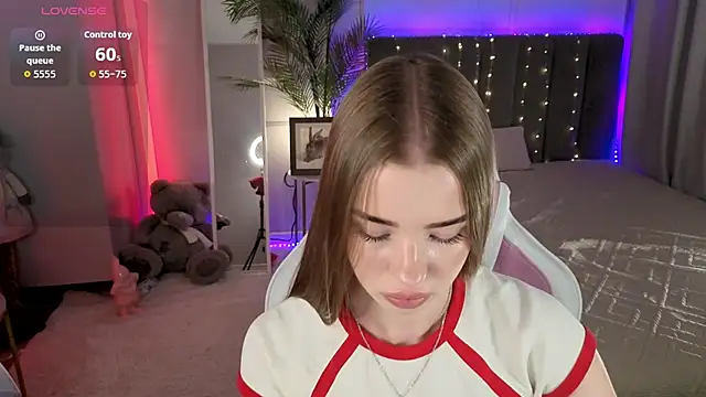 Milla Way online show from 07/15/26, 02:22