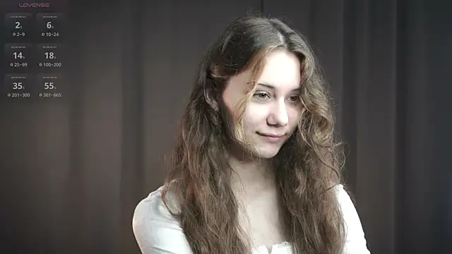 Snapshot of BellaTear chatting on 06/19/26, 07:56 BellaTear online show from 06/19/26, 07:56