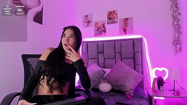 Violeta Velvet  online show from 06/12/26, 12:48