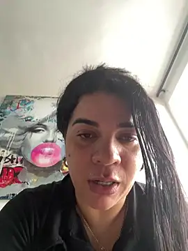 Siri Luxx online show from 06/16/26, 04:31
