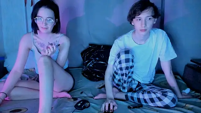 Perfect CoupleXX online show from 07/12/26, 06:21