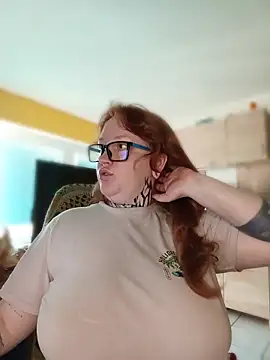 CURVYSAKURA online show from 06/18/26, 04:55