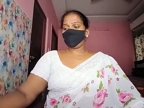 Meenakshy online show from 06/26/26, 08:41