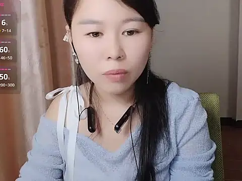Nana-loveXX online show from 06/06/26, 11:59