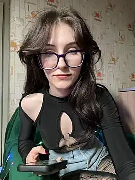 misipissi online show from 06/15/26, 11:40
