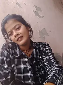 Snapshot of Hot_bhabi0123 chatting on 06/17/26, 04:59 Hot bhabi0123 online show from 06/17/26, 04:59