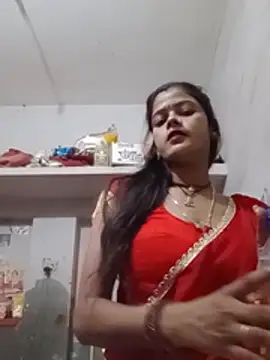 Snapshot of Hot_bhabi0123 chatting on 07/06/26, 05:15 Hot bhabi0123 online show from 07/06/26, 05:15