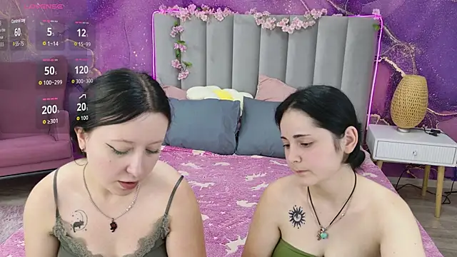Snapshot of RuthHalll chatting on 07/17/26, 10:00 RuthHalll online show from 07/17/26, 10:00