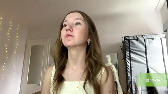 smalllisa online show from 07/04/26, 04:13