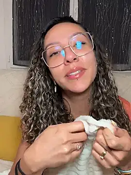 leana bgeee online show from 06/11/26, 11:03