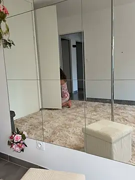 leana bgeee online show from 06/26/26, 12:09