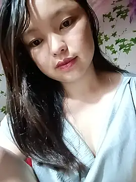 Linna-bae online show from 06/04/26, 01:39