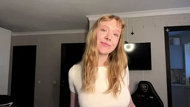 My Michellee online show from 06/04/26, 03:40