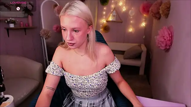 Angel Tessa online show from 07/29/26, 08:51