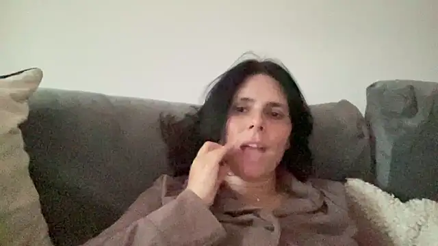 Snapshot of JadeLucy chatting on 06/13/26, 07:56 JadeLucy online show from 06/13/26, 07:56