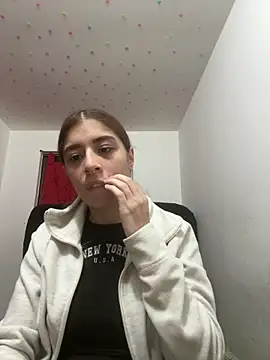 Cherry Luna1 online show from 06/17/26, 11:38