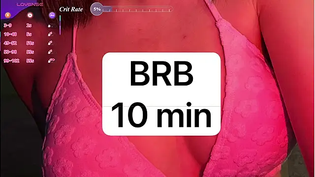 Snapshot of Karolinacreamm chatting on 06/27/26, 12:22 Karolinacreamm online show from 06/27/26, 12:22