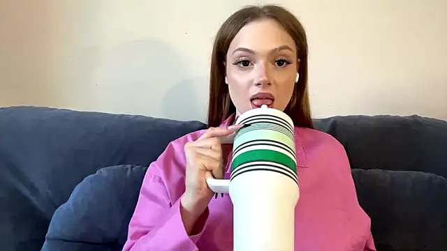 itskylieee online show from 07/06/26, 03:03