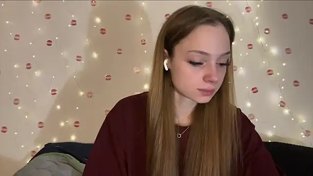 itskylieee online show from 07/15/26, 10:20