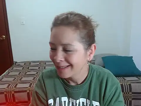 Chiquisexy1 online show from 06/19/26, 06:01