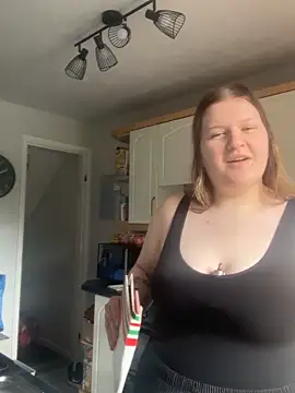 Curvy Vanilla online show from 06/12/26, 12:59