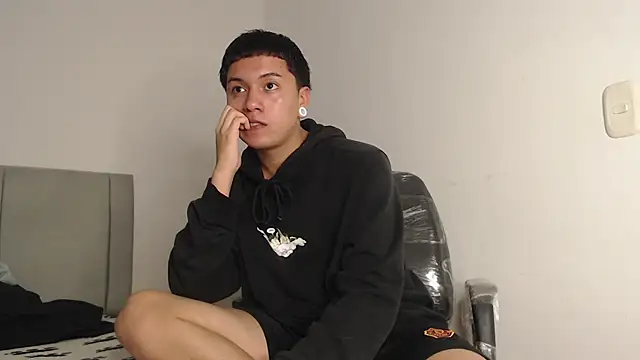 Owenn  blueee online show from 07/07/26, 12:57