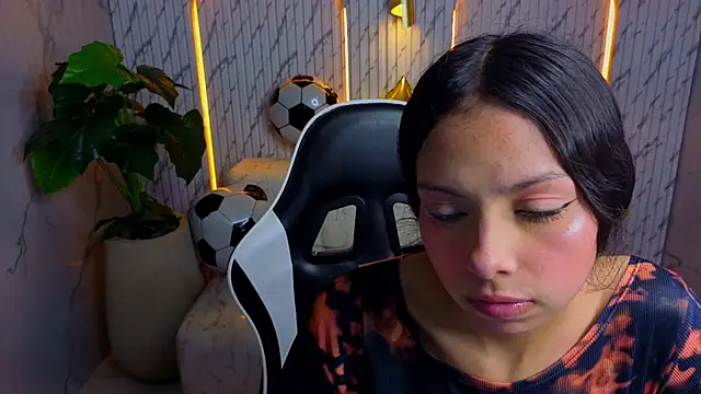 samantha tx  online show from 06/23/26, 03:04