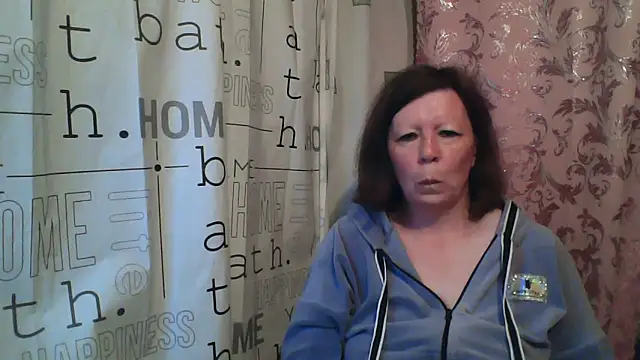 Snapshot of Schastlivaya43 chatting on 06/13/26, 04:10 Schastlivaya43 online show from 06/13/26, 04:10