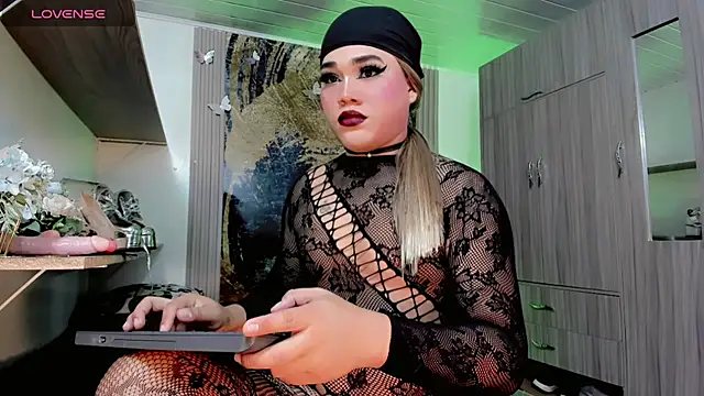 lisa armas online show from 07/03/26, 03:57