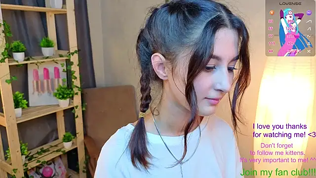 JasminKitany online show from 06/17/26, 09:27