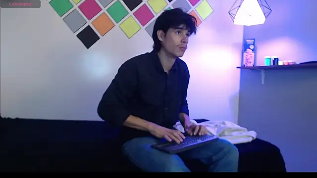 wayath1 online show from 06/25/26, 11:04
