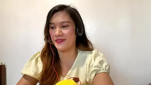 LoreenWasiuta online show from 06/08/26, 05:19
