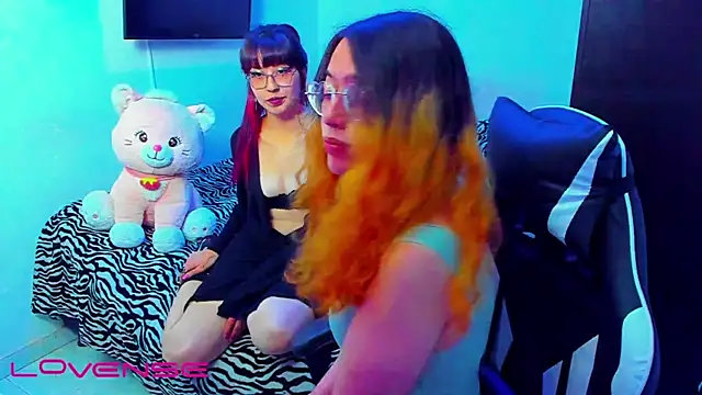 raven kitty online show from 06/10/26, 04:12