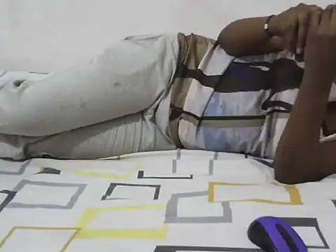 Snapshot of supa_petite chatting on 07/15/26, 04:23 supa petite online show from 07/15/26, 04:23