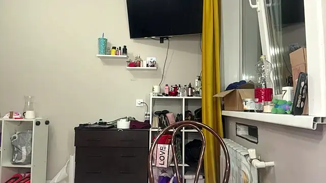 moonluv33 online show from 06/26/26, 03:05