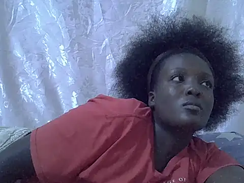 Hot-Zelinda online show from 06/15/26, 10:45