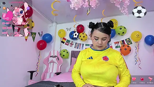 NahomyEvans online show from 06/23/26, 12:03